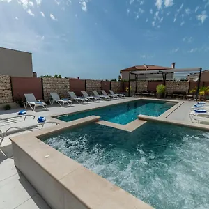  Apartment Pinna - Pinna